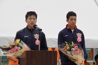 ゲストランナーの秋山さん（左）と山口さん（右）